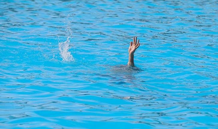 Alanya'da 5 yaşındaki çocuk havuzda boğulma tehlikesi geçirdi