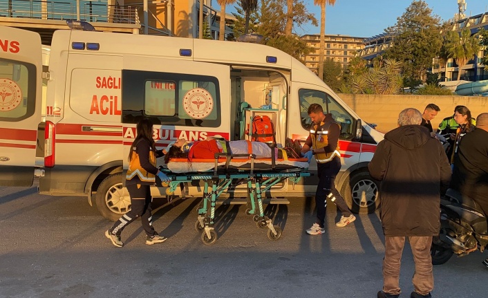 Alanya’da yola savrulan motosiklette 1 kişi yaralandı