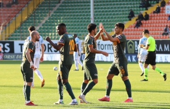 Alanyaspor evinde 1 puana razı oldu!