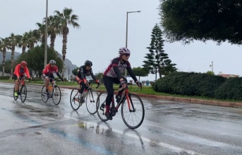 Alanya’da kadınlar farkındalık için pedal çevirdi