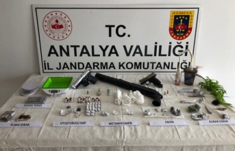 Alanya’da jandarmadan uyuşturucu operasyonu: 13 gözaltı