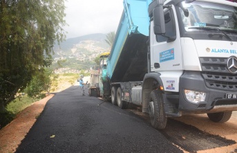 Alanya’da 3 mahallenin ulaşım sorunu giderildi