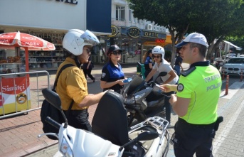 Alanya’da motosiklet sürücülerine uyarı!