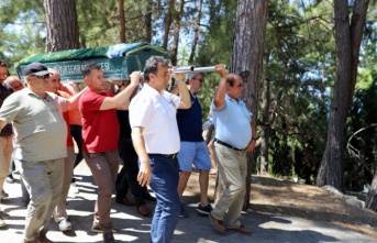 Alanya’da okul yaptıran hayırsever son yolculuğuna uğurlandı