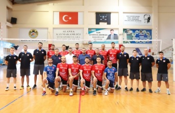 Alanya Belediyespor, filede galibiyetle başladı