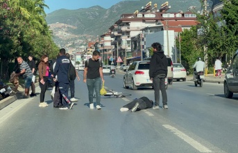 Alanya’da motosiklet ile bisiklet çarpıştı: 2 yaralı