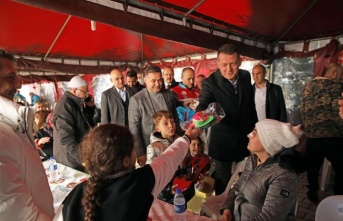 Alanya depremzedelere sahip çıkıyor